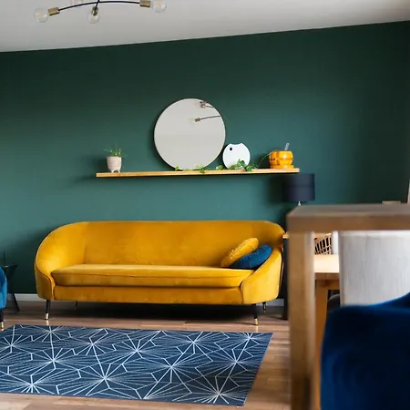 Rentplanet - Skierniewicka Apartment